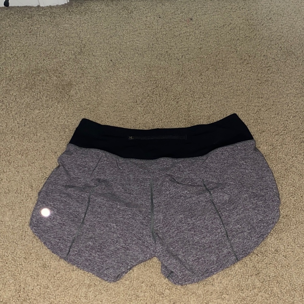 NWOT LULULEMON 4 inch SHORTS